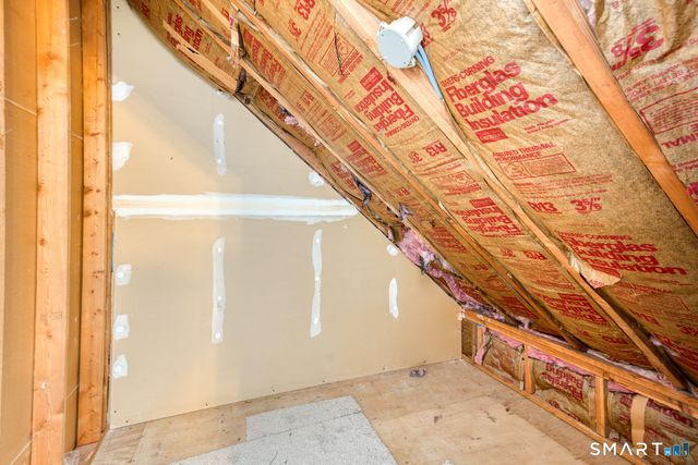 565 Clark Avenue APT 13, Bristol, CT 06010