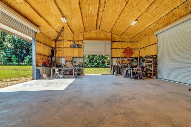251 Roy Webb Road, Huntsville, TX 77320