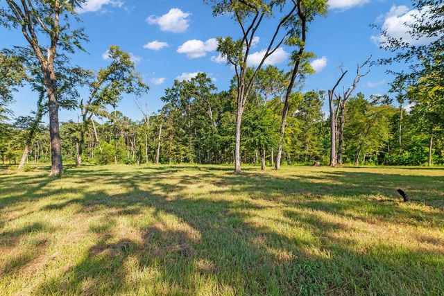 251 Roy Webb Road, Huntsville, TX 77320