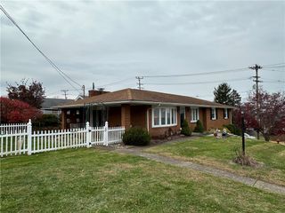 900 Lewis Ave, Jeannette, PA 15644