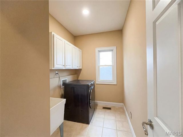 1635 Rockfern Drive, High Ridge, MO 63049