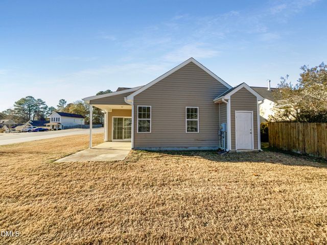 1421 Ikes Pond Lane, Raleigh, NC 27610