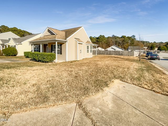 1421 Ikes Pond Lane, Raleigh, NC 27610