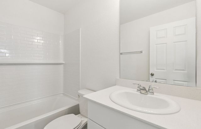 14041 Kempt Drive, Pilot Point, TX 76258