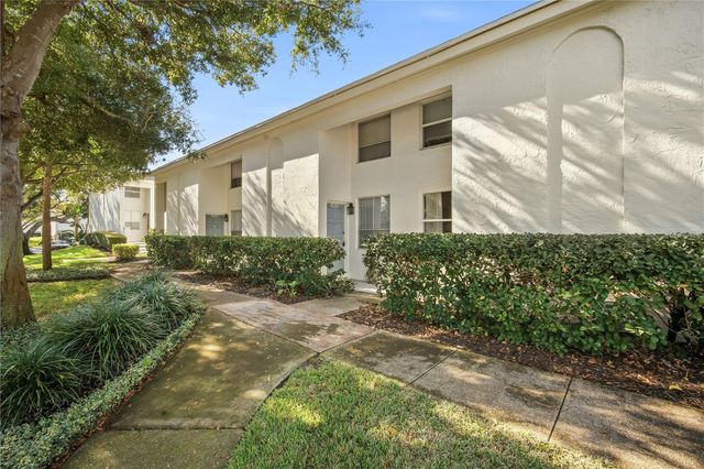 4521 W LA VILLA LANE, Tampa, FL 33611