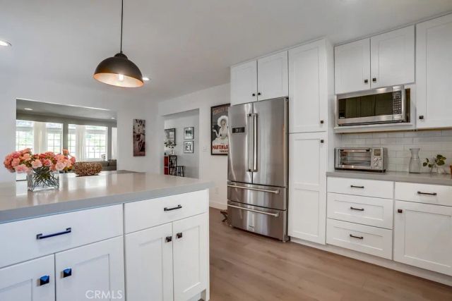 20619 Martha Street, Woodland Hills, CA 91367