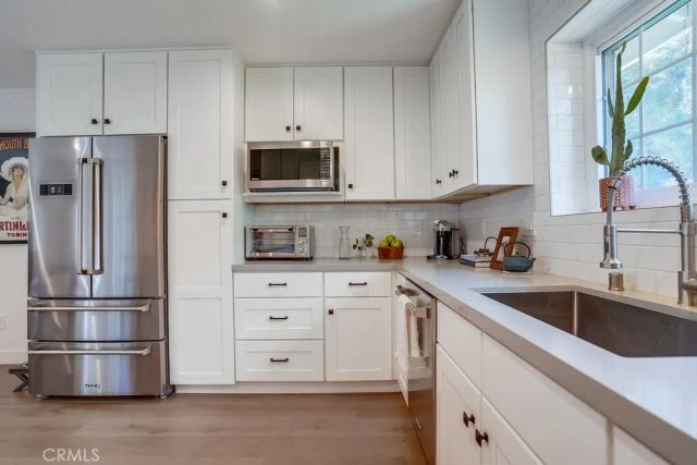 20619 Martha Street, Woodland Hills, CA 91367