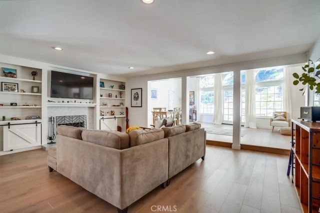 20619 Martha Street, Woodland Hills, CA 91367