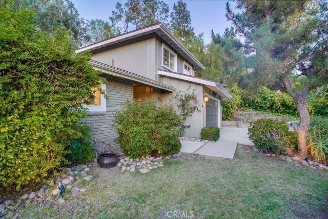 20619 Martha Street, Woodland Hills, CA 91367