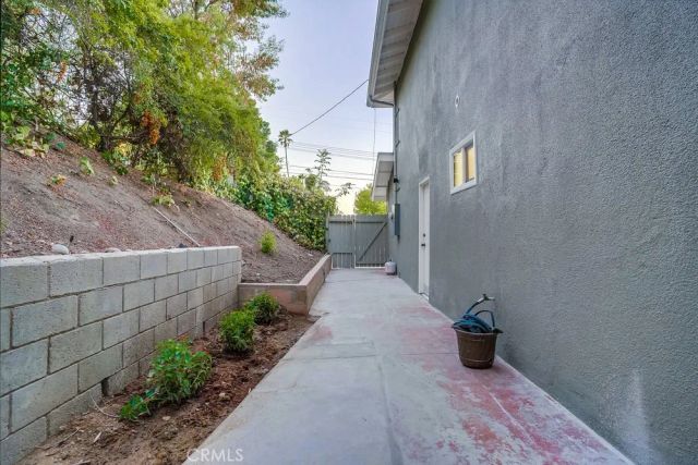 20619 Martha Street, Woodland Hills, CA 91367