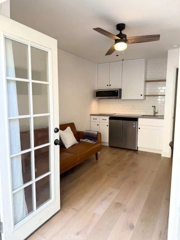 20619 Martha Street, Woodland Hills, CA 91367