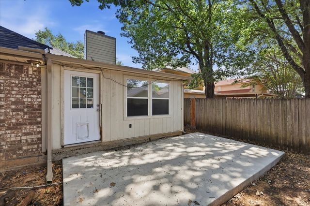 8812 Sabinas Trail, Fort Worth, TX 76118
