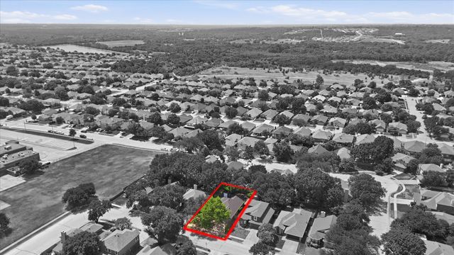 8812 Sabinas Trail, Fort Worth, TX 76118