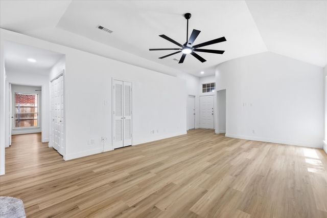 8812 Sabinas Trail, Fort Worth, TX 76118