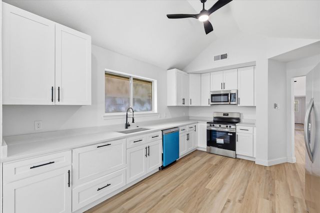 8812 Sabinas Trail, Fort Worth, TX 76118