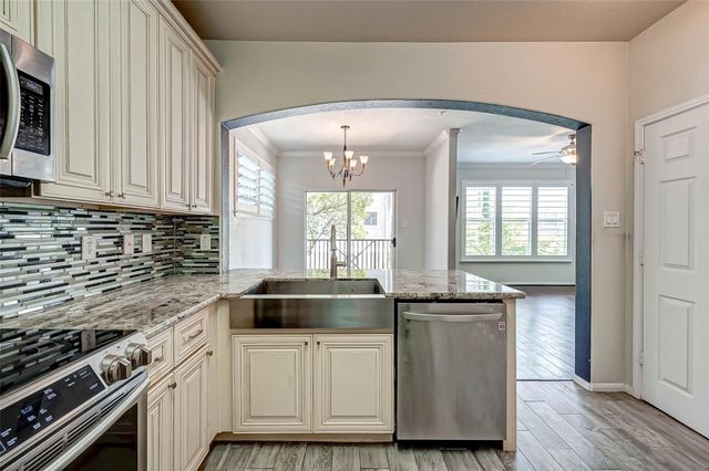 12707 Boheme Drive 301, Houston, TX 77024