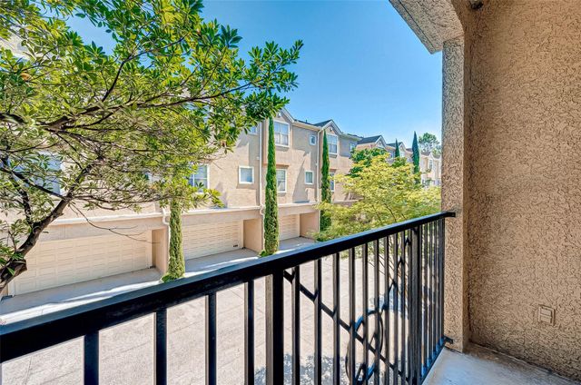 12707 Boheme Drive 301, Houston, TX 77024