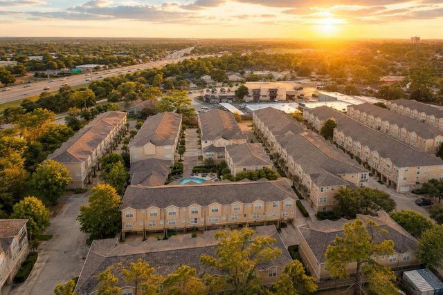 12707 Boheme Drive 301, Houston, TX 77024