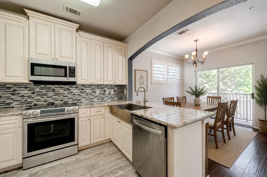 12707 Boheme Drive 301, Houston, TX 77024