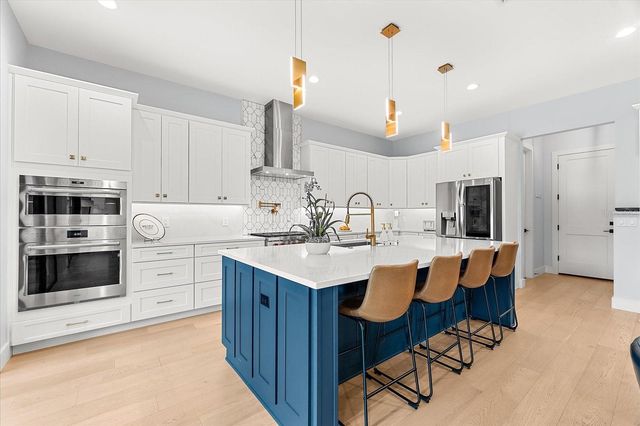 2707 RIDGEWOOD AVENUE, Tampa, FL 33602