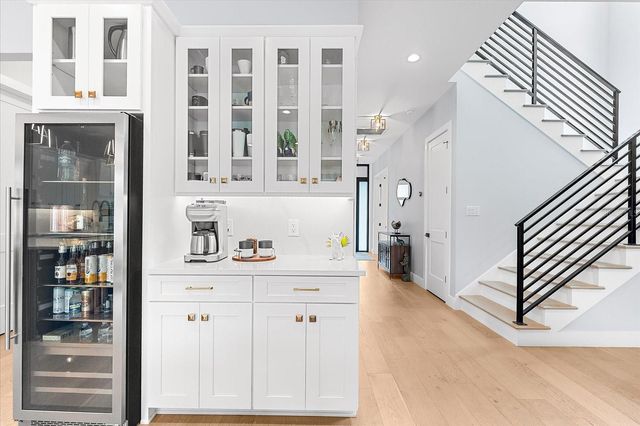 2707 RIDGEWOOD AVENUE, Tampa, FL 33602