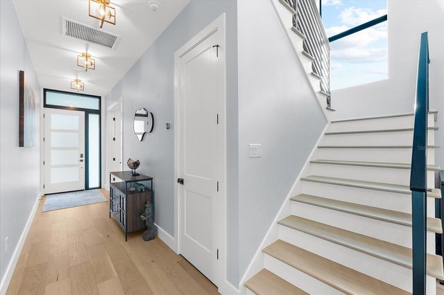 2707 RIDGEWOOD AVENUE, Tampa, FL 33602