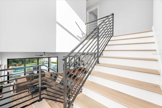 2707 RIDGEWOOD AVENUE, Tampa, FL 33602