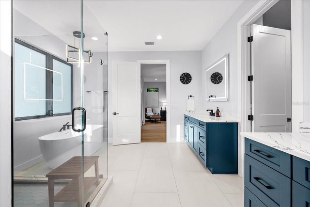 2707 RIDGEWOOD AVENUE, Tampa, FL 33602