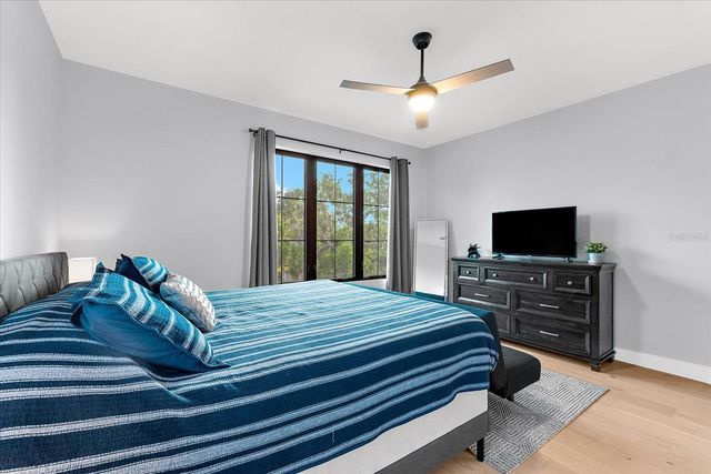 2707 RIDGEWOOD AVENUE, Tampa, FL 33602