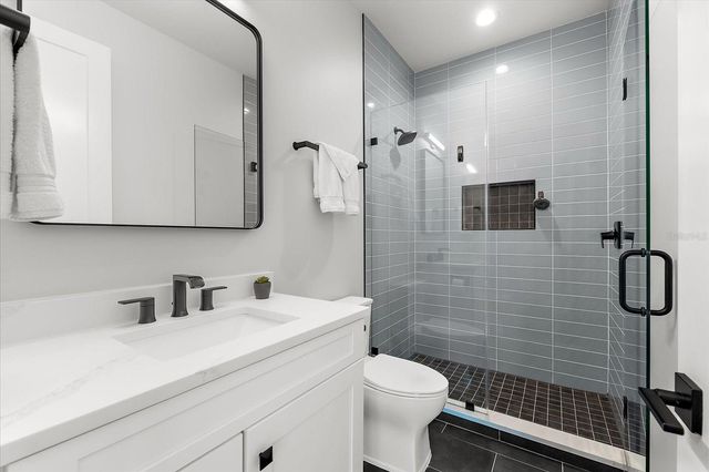 2707 RIDGEWOOD AVENUE, Tampa, FL 33602