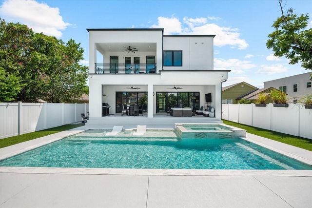 2707 RIDGEWOOD AVENUE, Tampa, FL 33602