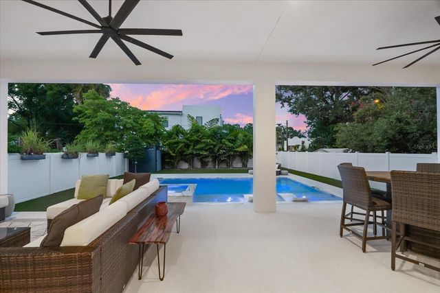 2707 RIDGEWOOD AVENUE, Tampa, FL 33602