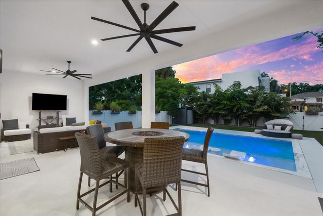 2707 RIDGEWOOD AVENUE, Tampa, FL 33602