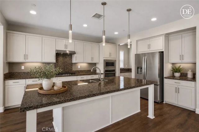 28160 Millstream Court, Menifee, CA 92585