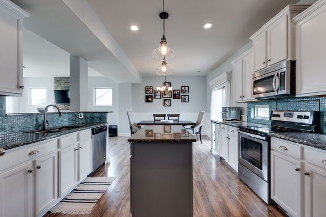 4000 Lexie Ln, Spring Hill, TN 37174