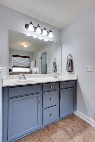4000 Lexie Ln, Spring Hill, TN 37174