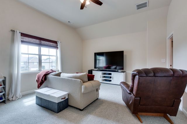 4000 Lexie Ln, Spring Hill, TN 37174