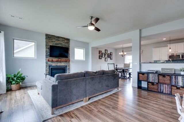 4000 Lexie Ln, Spring Hill, TN 37174