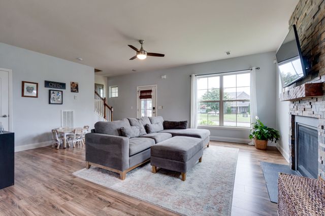 4000 Lexie Ln, Spring Hill, TN 37174