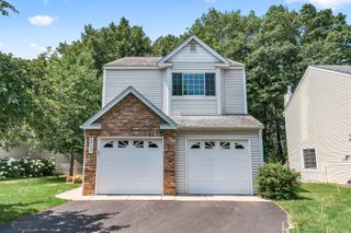 5711 Donegal Drive, Shoreview, MN 55126