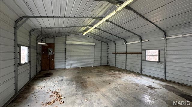 175 Hodge Drive, Doniphan, MO 63935