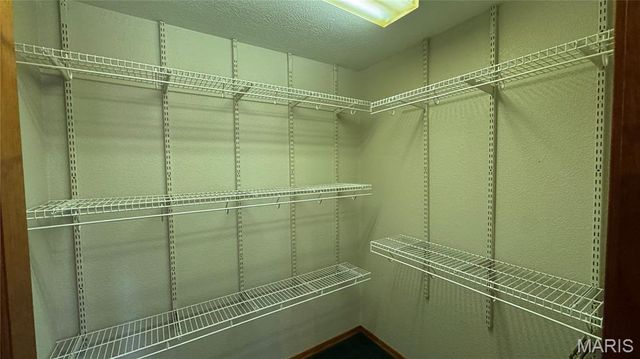 175 Hodge Drive, Doniphan, MO 63935