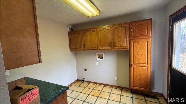 175 Hodge Drive, Doniphan, MO 63935