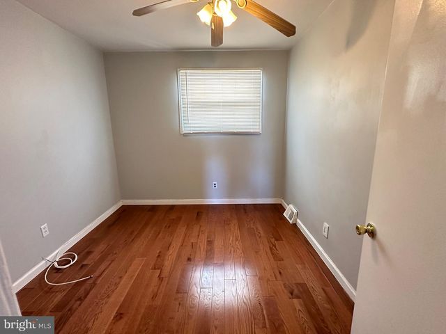 3360 KAYFORD CIR, Philadelphia, PA 19114