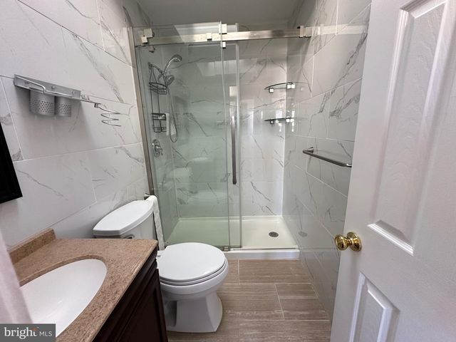 3360 KAYFORD CIR, Philadelphia, PA 19114