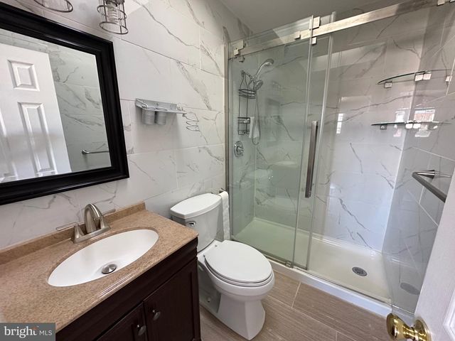 3360 KAYFORD CIR, Philadelphia, PA 19114