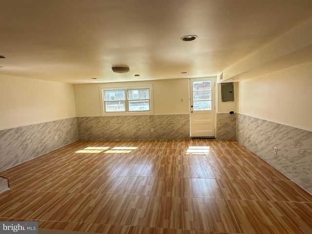 3360 KAYFORD CIR, Philadelphia, PA 19114