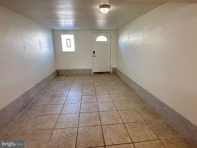 3360 KAYFORD CIR, Philadelphia, PA 19114