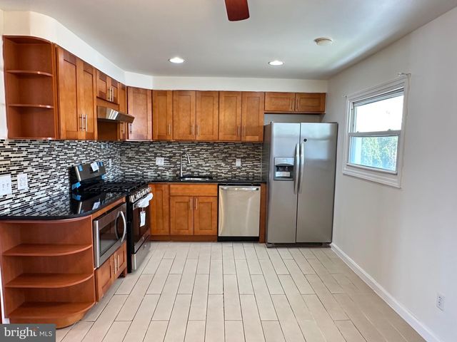 3360 KAYFORD CIR, Philadelphia, PA 19114