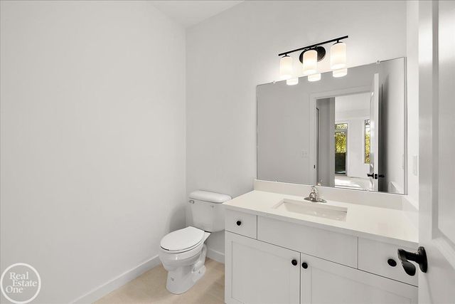 50632 Summit View Drive, Macomb Twp, MI 48044